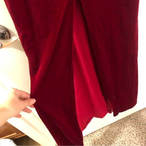 BCBG Maxazria Strapless Velvet Gown - Picture 4 of 7